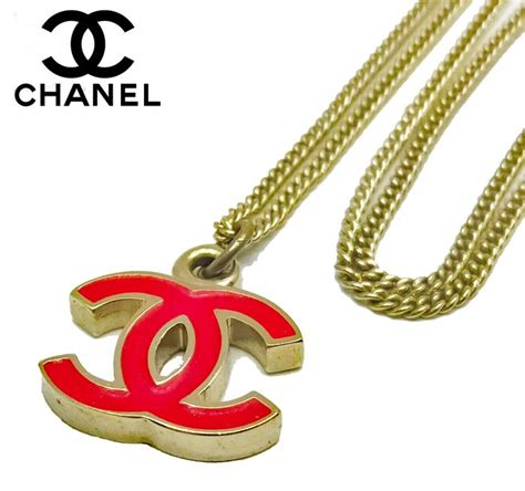 chanel logo ketting